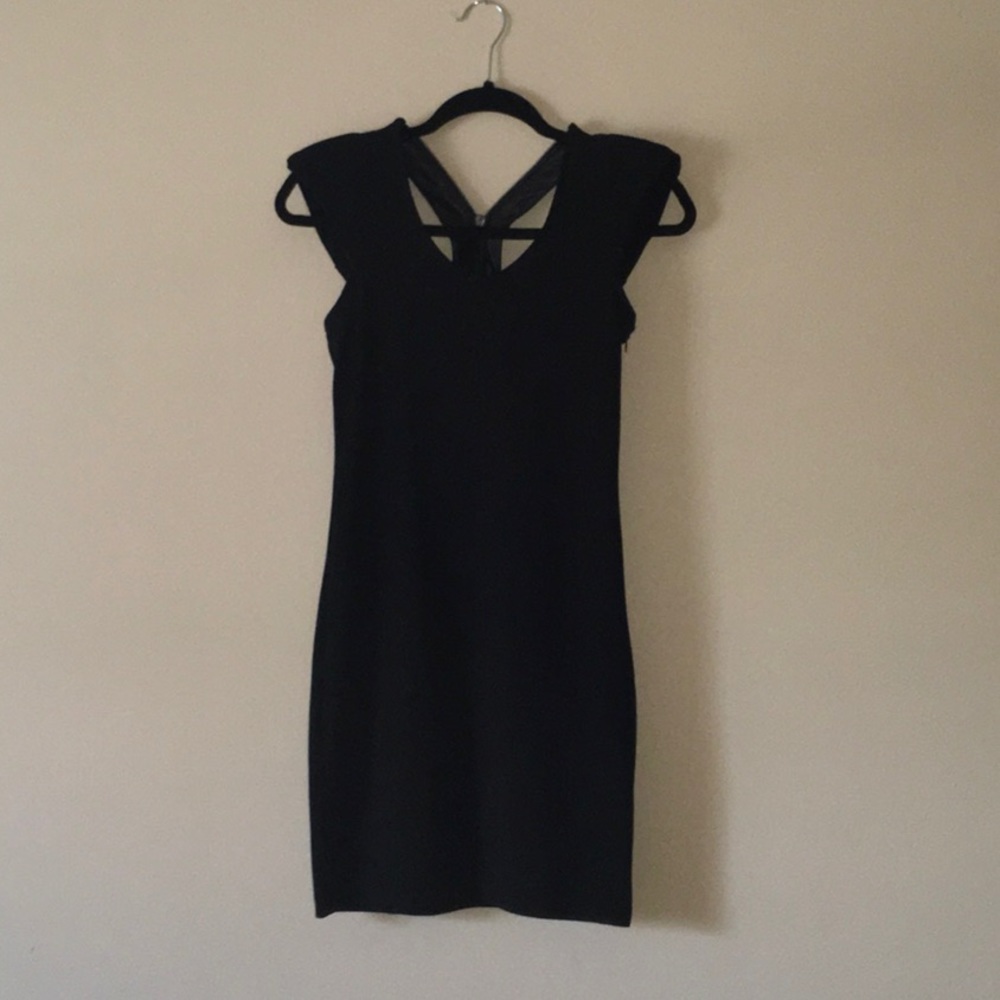 Sale! NWT...the essential LBD